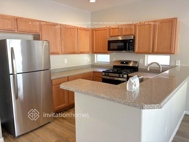 Photo - 720 Easter Lily Pl