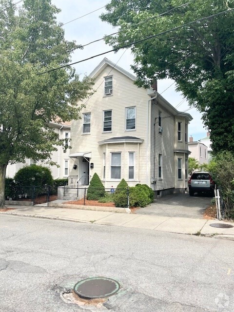 Building Photo - 49 Springfield St Unit 2 Rental