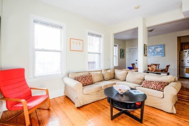 Photo - 135 Paul Gore St Unit 2