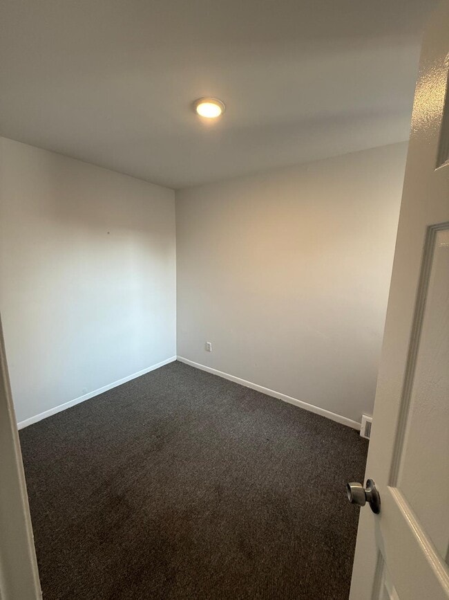 Photo - 420 N Wilton St