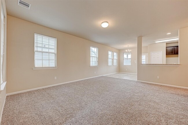 Photo - 10118 MARIPOSA GREEN CT