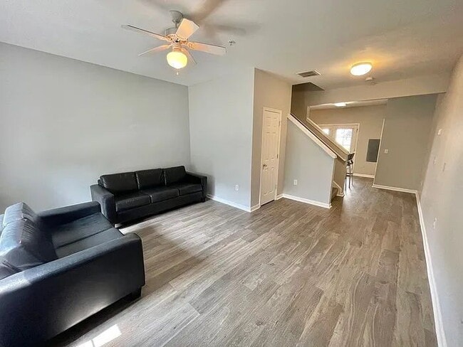 Photo - 128 University Village Dr