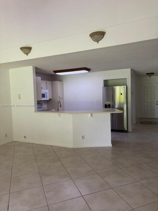 667 Woodgate Ln
