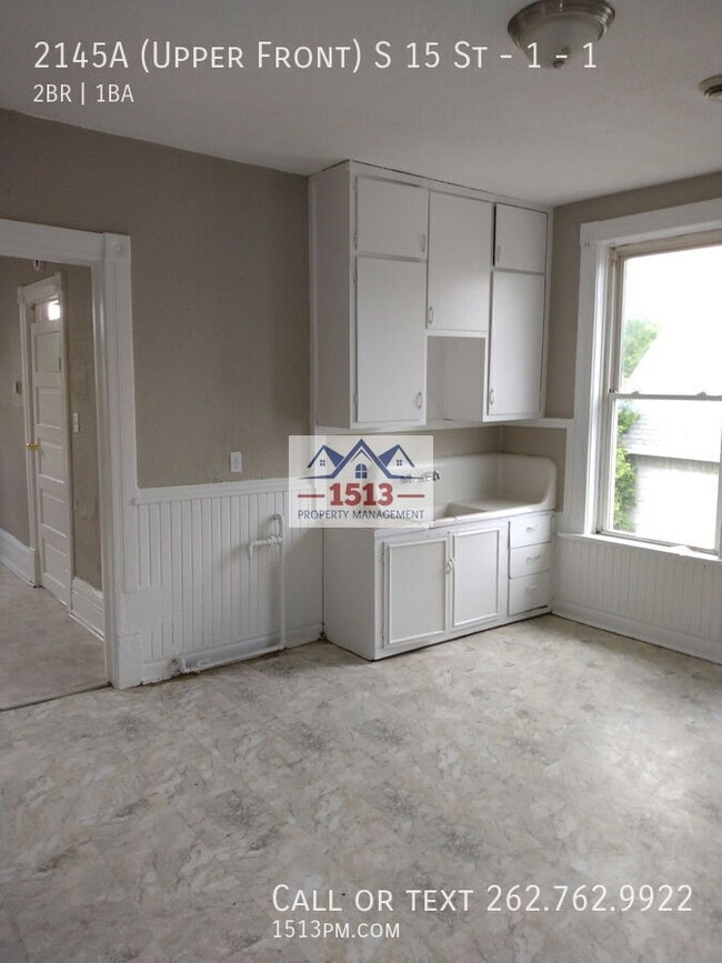 Building Photo - 2145A S 15th St Unit 1