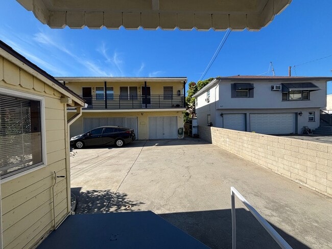 Photo - 2nd St., 829-831 Unidad 829