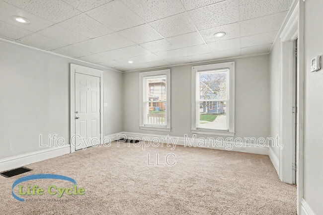 Photo - 18 Indiana Ave SW