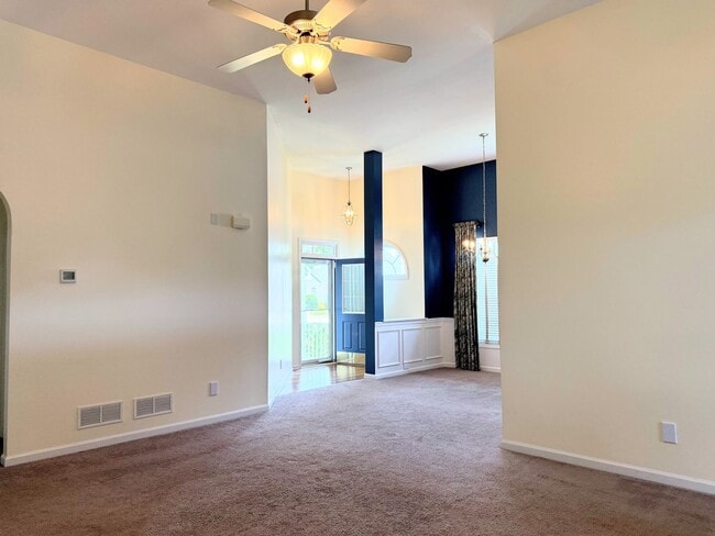Photo - Beautiful Mirror Lake Home for Rent!