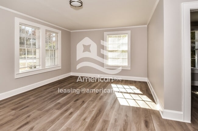 Photo - 4803 Anderson St