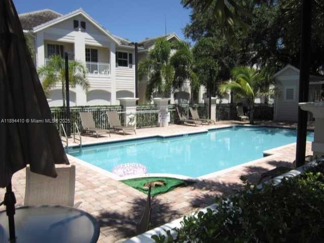 Photo - 511 SW 18th Ave