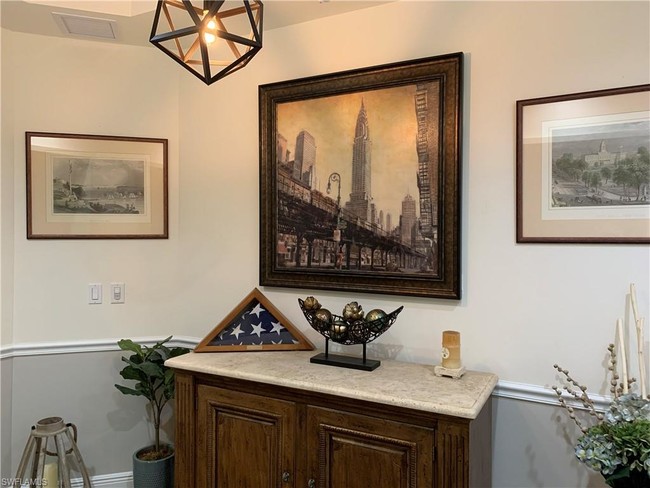 Photo - 2110 W First St