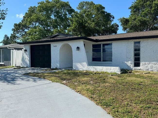 Photo - 7605 Embassy Blvd