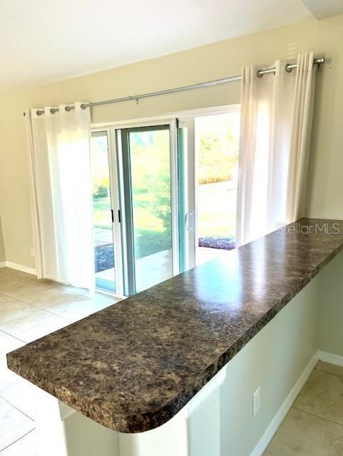 Photo - 641 Constance Rd