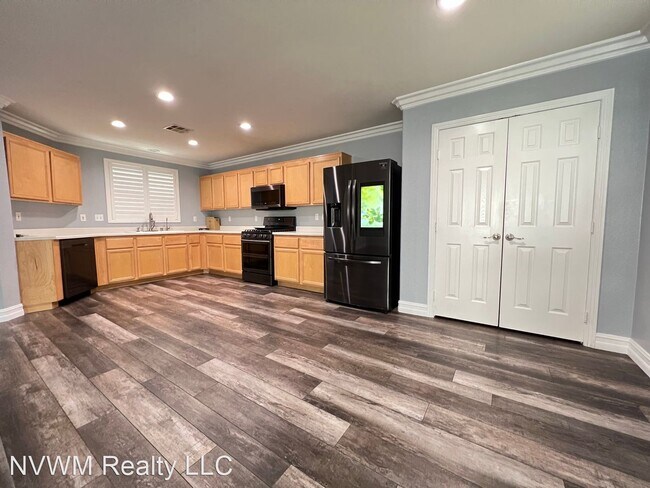 Photo - 3 br, 2.5 bath House - 7841 Nesting Pine P...