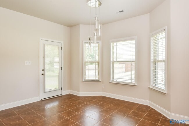 Photo - 128 Lazy Oak Dr