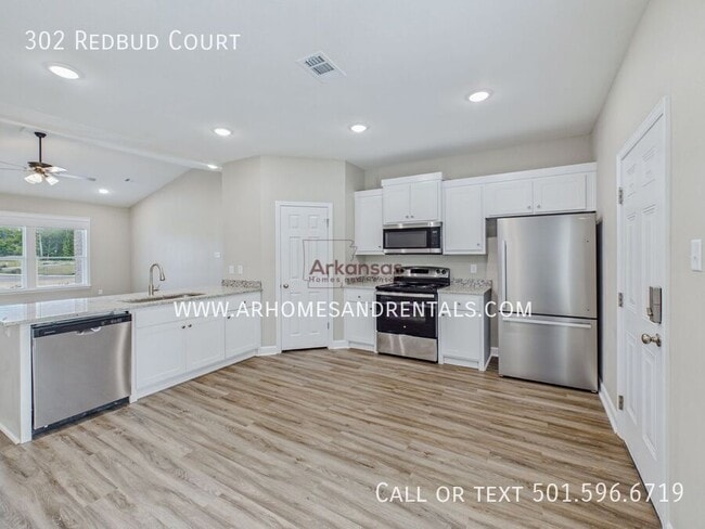 Photo - 302 Redbud Ct