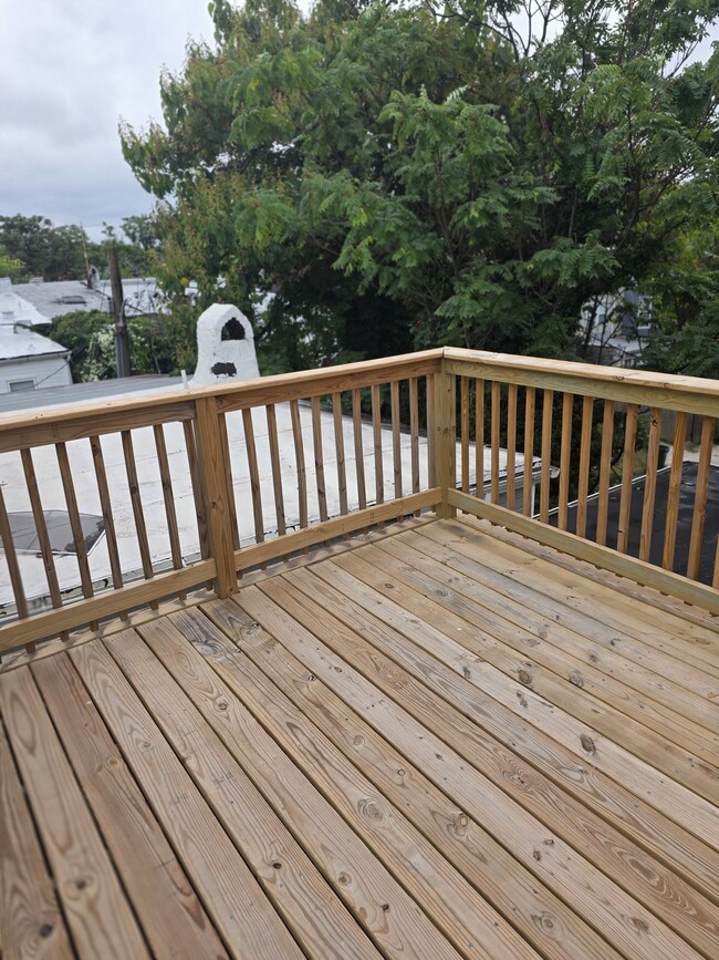 Building Photo - 1511 E Lafayette Ave