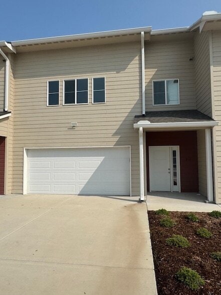 Building Photo - 312 Copper Tail Ln Rental
