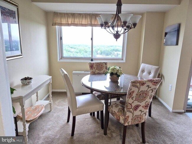 Photo - 2500 N Van Dorn St Unit 1001