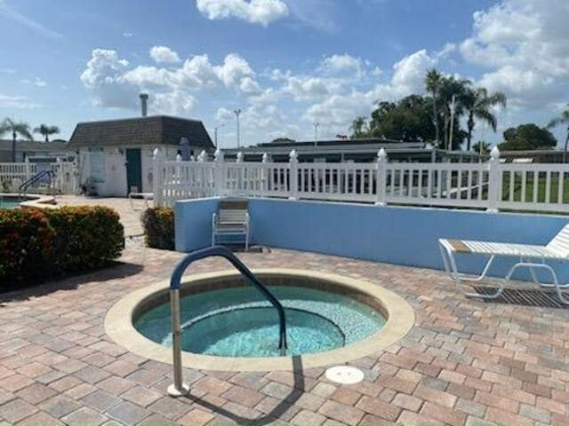 Photo - 2505 E Bay Dr