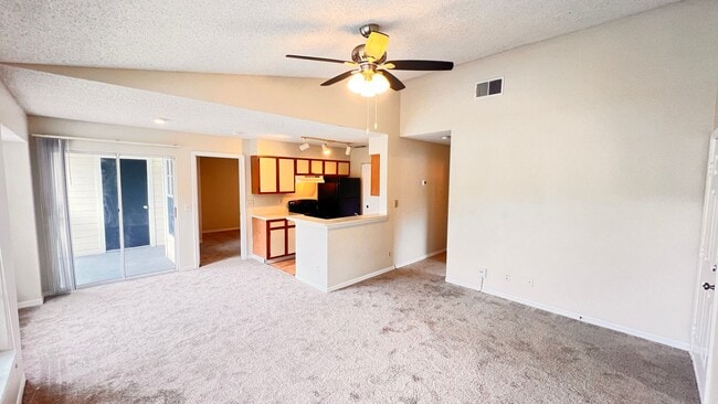 Photo - Available NOW! Charming 2 BD / 2 BA in Orl...