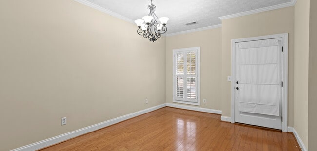 Photo - 1633 Academy Dr