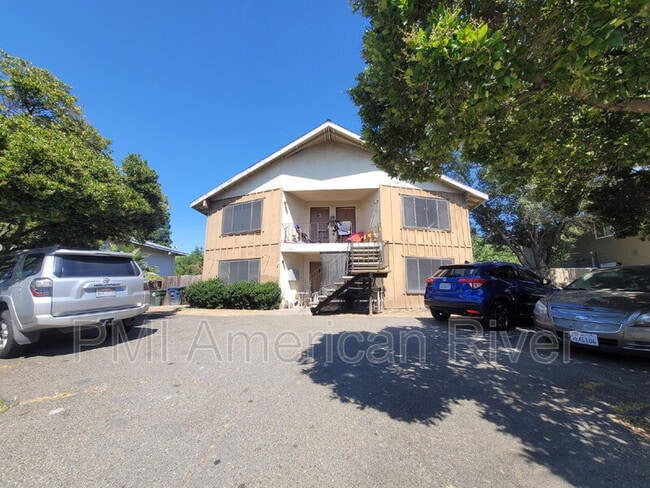 Building Photo - 6124 Terrell Dr Unit 3
