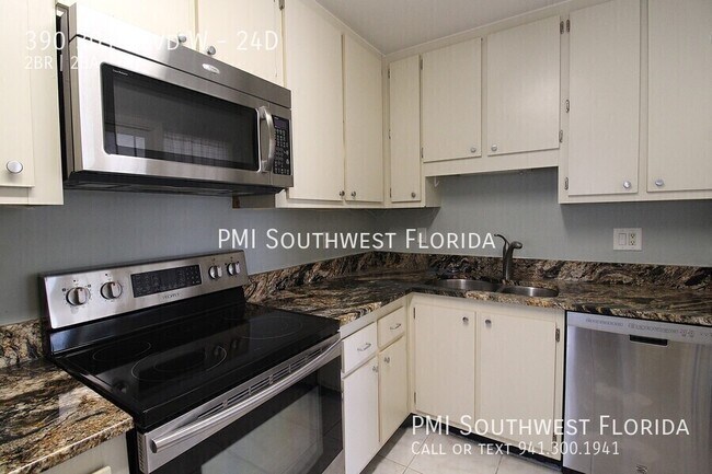 Photo - 390-301 301 Blvd W Unit 24D