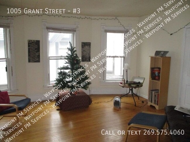 Photo - 1005 Grant St Unidad #3