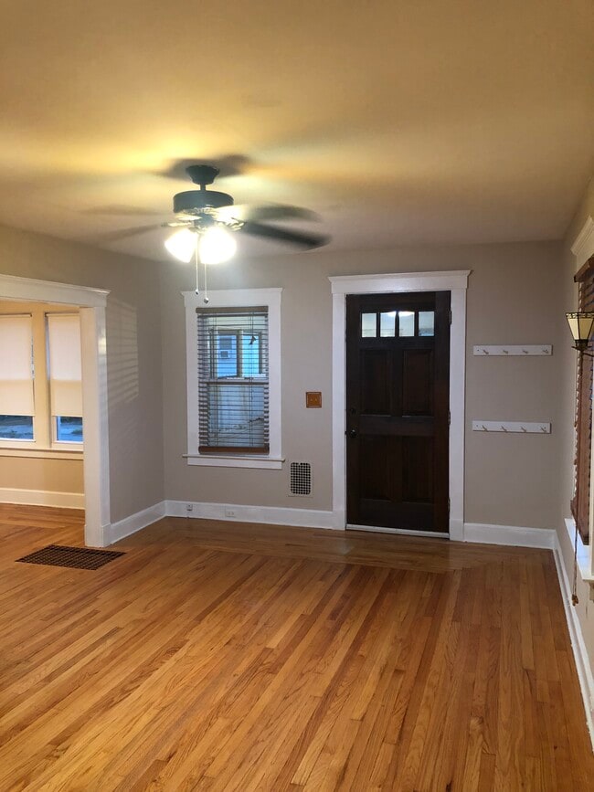 Photo - 18 Lilac Ave