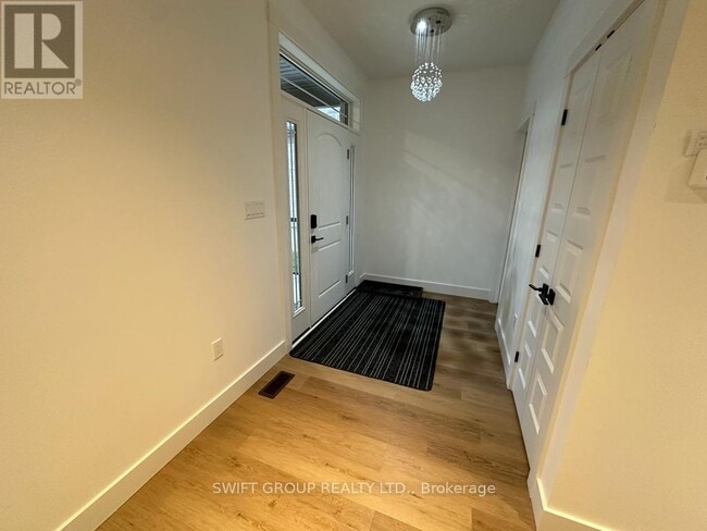 Photo - 1312 14th Ave E