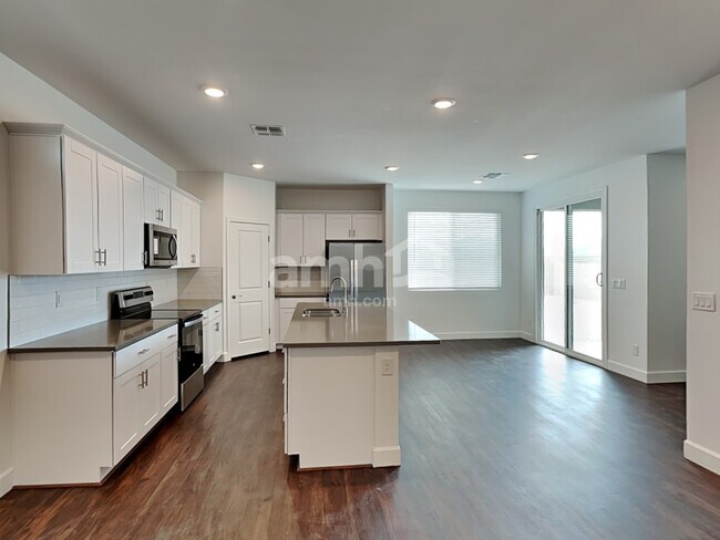 Photo - 6183 W Calle Bilboa