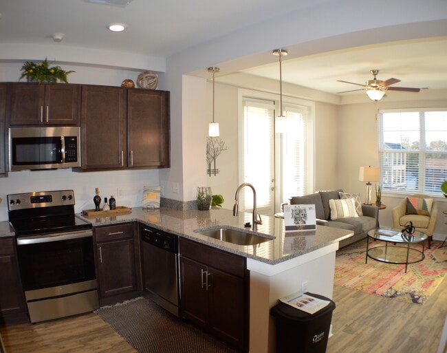 Monroe Gates Apartments Hampton, VA