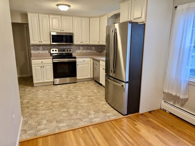 518 Central St Unit 1