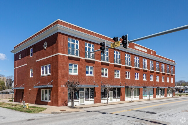 Building Photo - Merchant Flats on 8th - Utilities Included! Rental