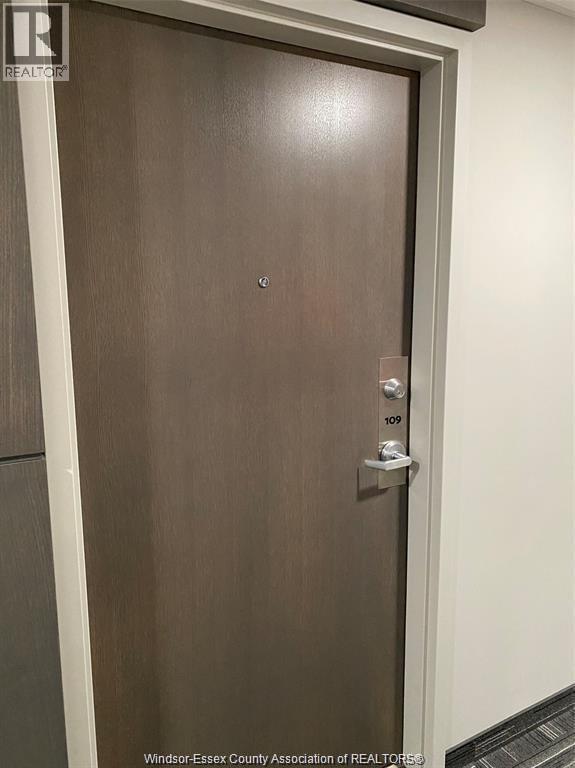 Photo - 2550 Sandwich W Pkwy Unité 109