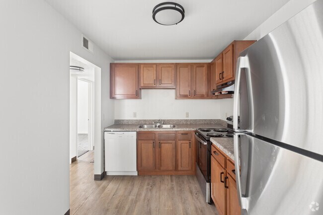 2BR, 1BA - 884SF - Kitchen - Hilltop/Parkview Apartments