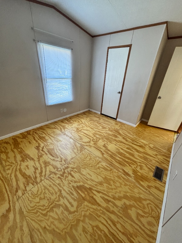 Photo - 110 Leblanc St