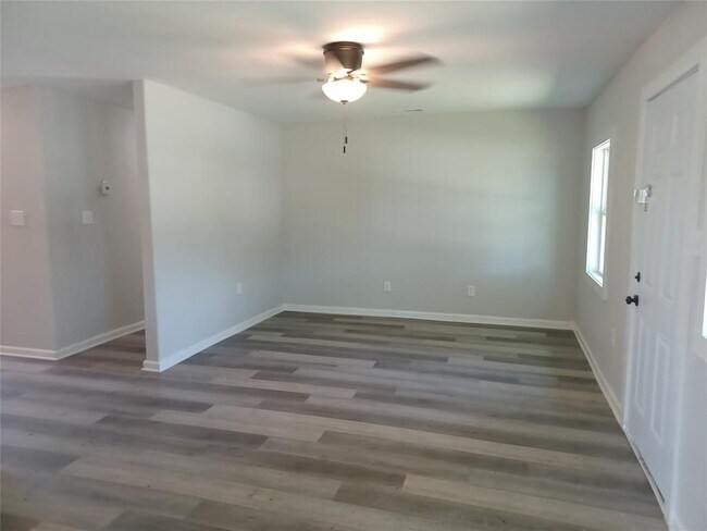 Photo - 1801 Sayle St