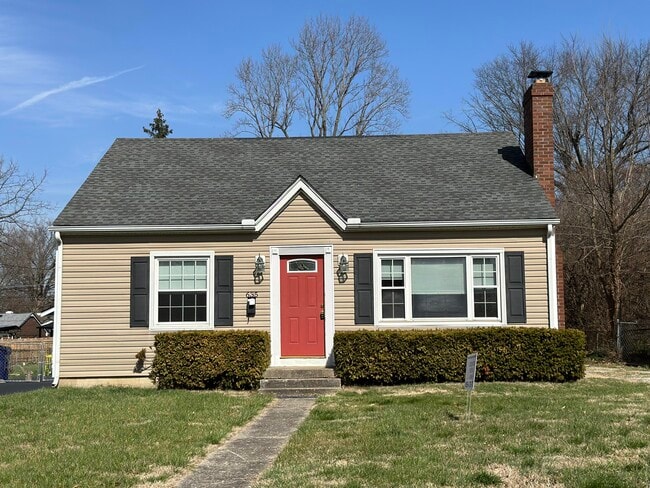 Photo - 635 Longview Dr House