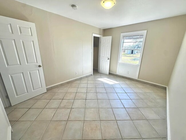 Photo - 13426 Conklin Ln