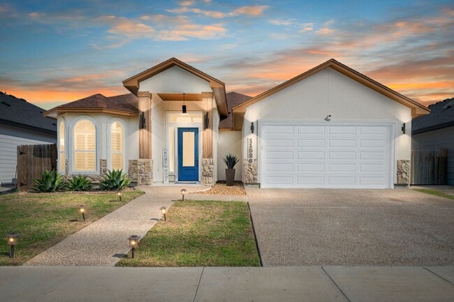 Building Photo - 11526 S Crk Dr