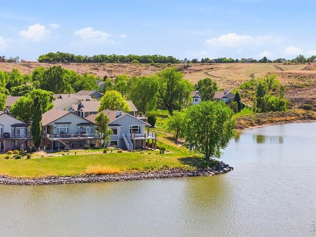 Photo - 510 Lakeside Pl