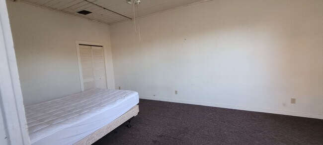 385 County a Unit 385 Unit 1