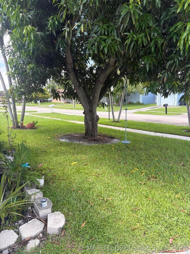Photo - 8250 SW 8th Ct