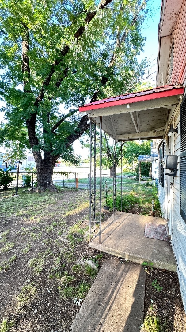 Photo - 919 E 8th Ave