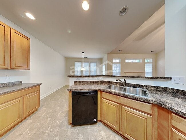 Photo - 216 Boswell Ln