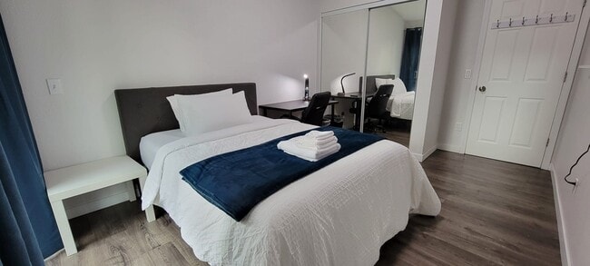 Photo - 8029 240th St SW