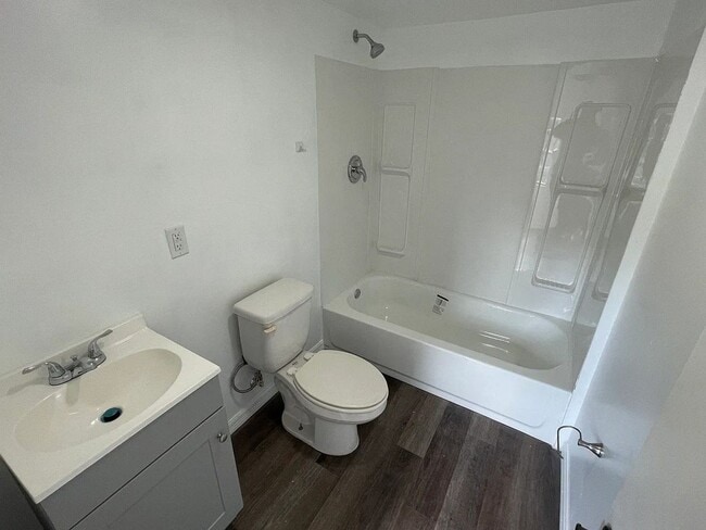 Photo - 2923 Dover Ln