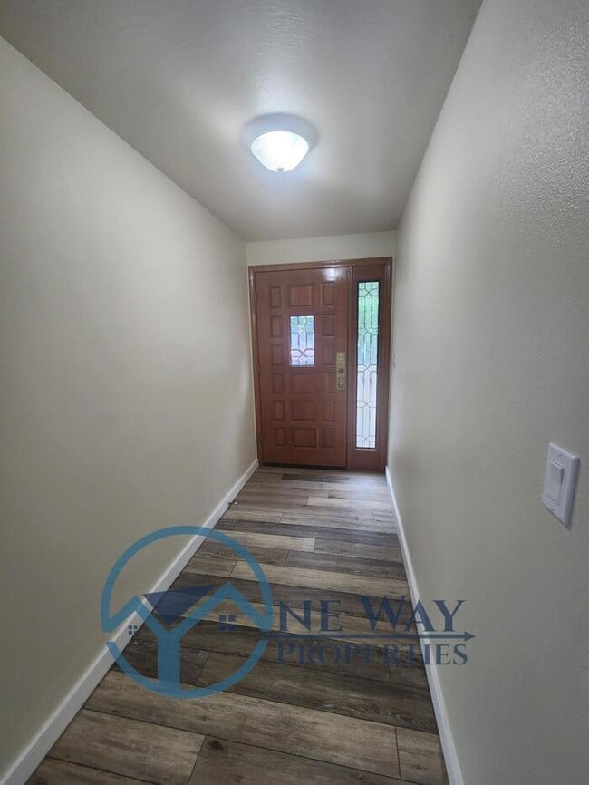 Photo - 4624 Grandview Dr W