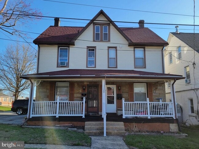 Photo - 201 E Delaware Ave Unidad APARTMENT A